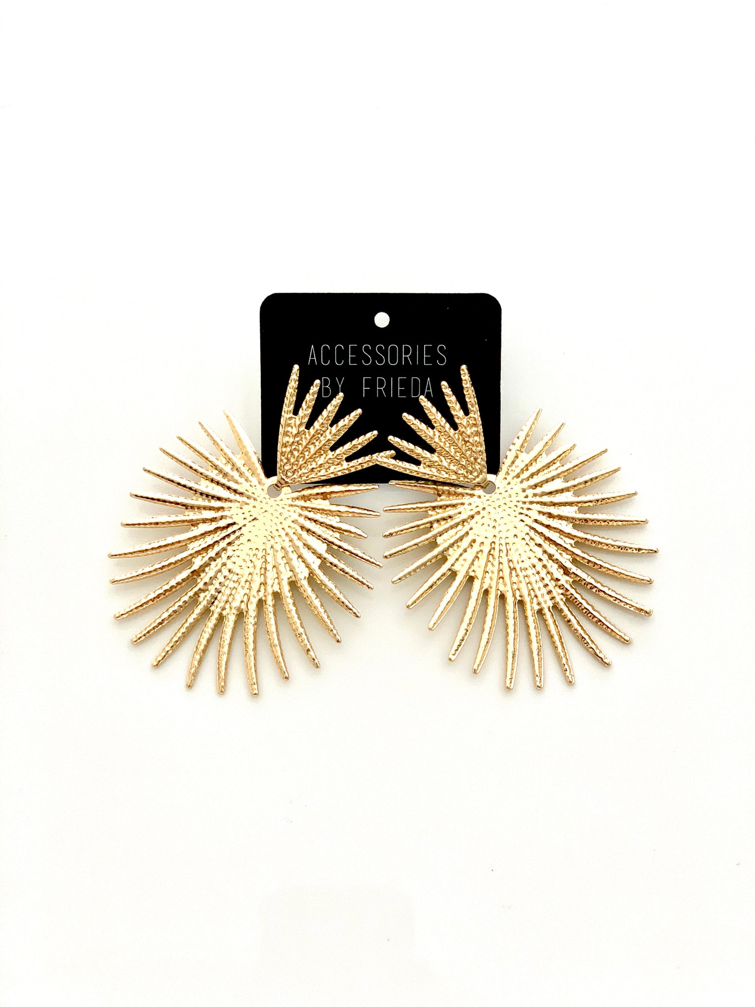 Trisha Dangle Earring