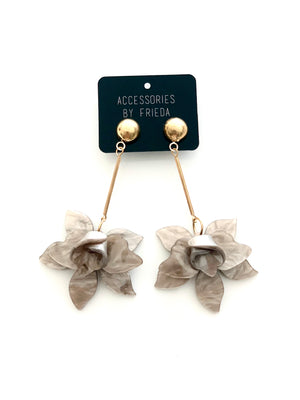 Lotte Dangle Earring