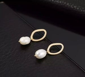 Lyra Pearl Stud Earring Collection